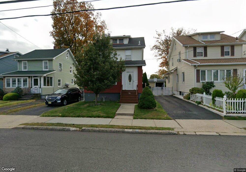 716 Rutherford Ave, Lyndhurst, NJ 07071 - photo 1