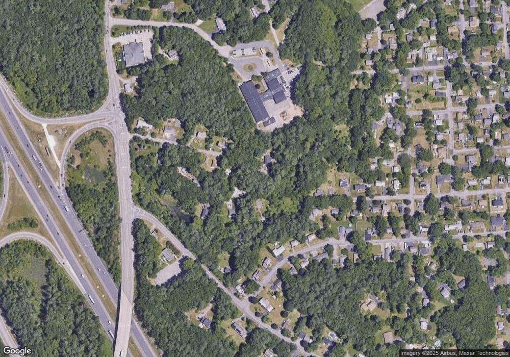 21 Blades Cir, Billerica, MA 01821 - photo 1