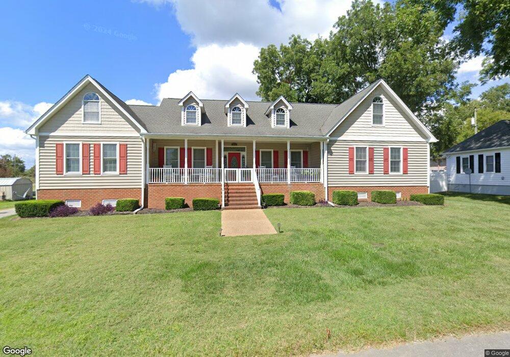 323 3rd St, West Point, VA 23181 - photo 1