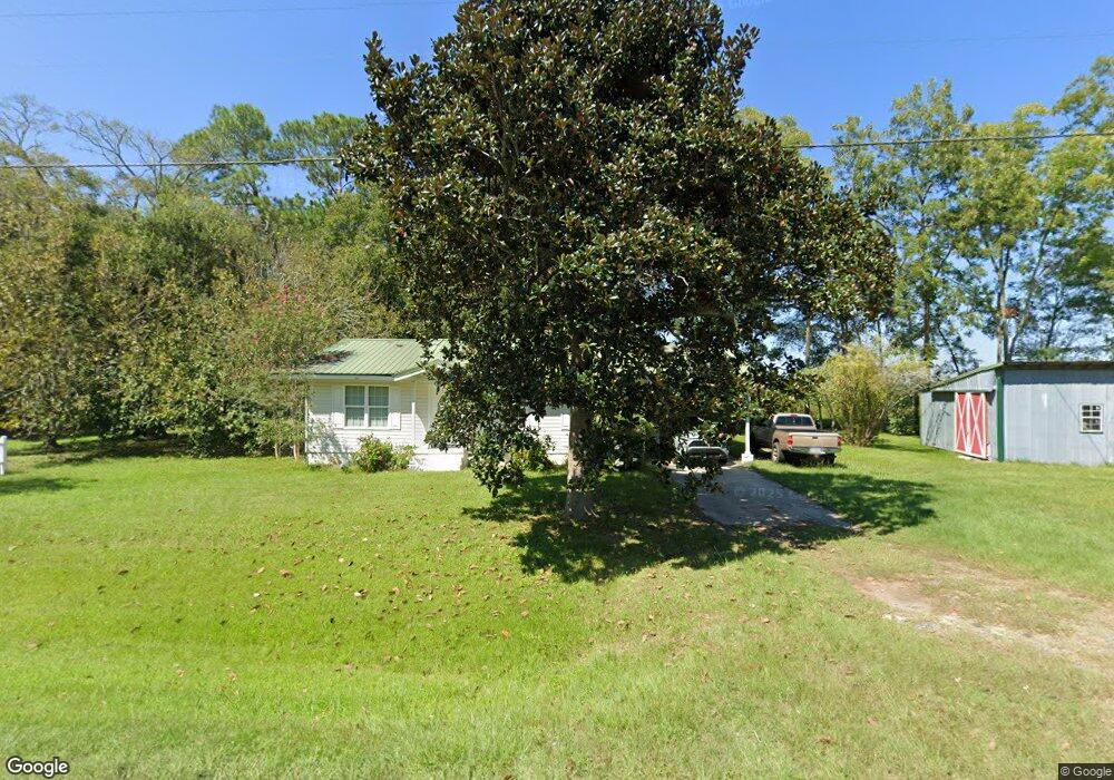 558 Harvey Vickers Rd, Douglas, GA 31535 - photo 1