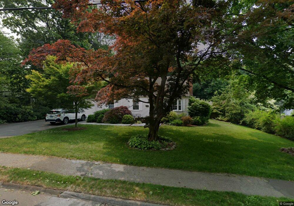 955 Unquowa Rd, Fairfield, CT 06824 - photo 1