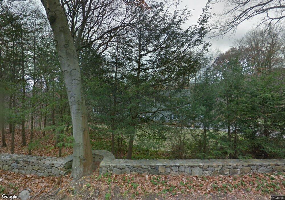 196 Mariomi Rd, New Canaan, CT 06840 - photo 1