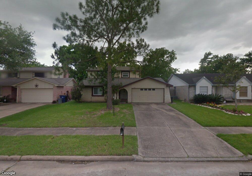 16422 Bougainvilla Ln, Friendswood, TX 77546 - photo 1