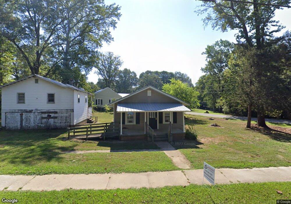 1302 M l King jr Blvd, Siler City, NC 27344 - photo 1