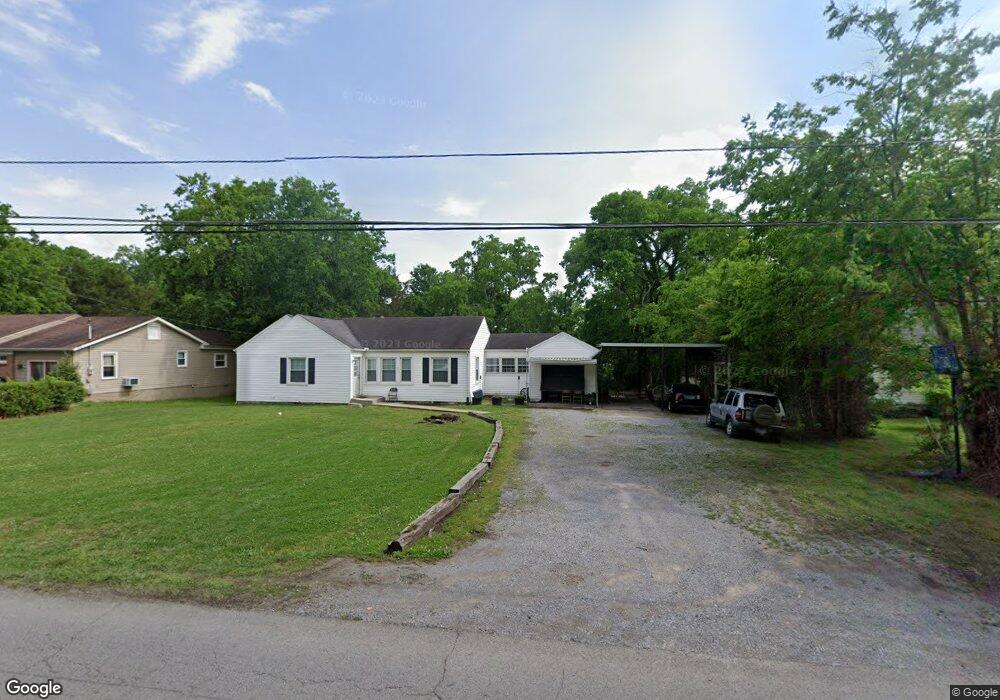 210 Hickory Dr, Shelbyville, TN 37160 - photo 1