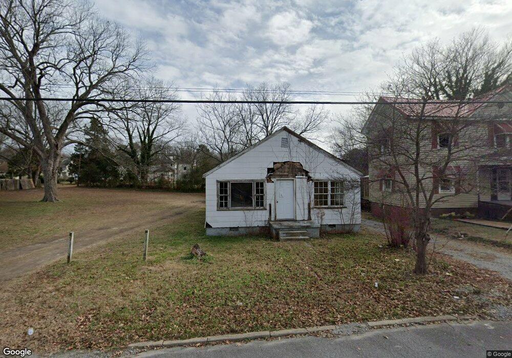 611 Maple St, Weldon, NC 27890 - photo 1