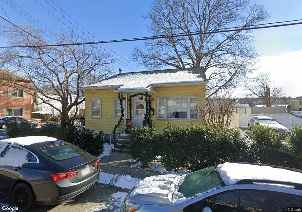 382 Edwards Place, Yonkers, NY 10703 - photo 1