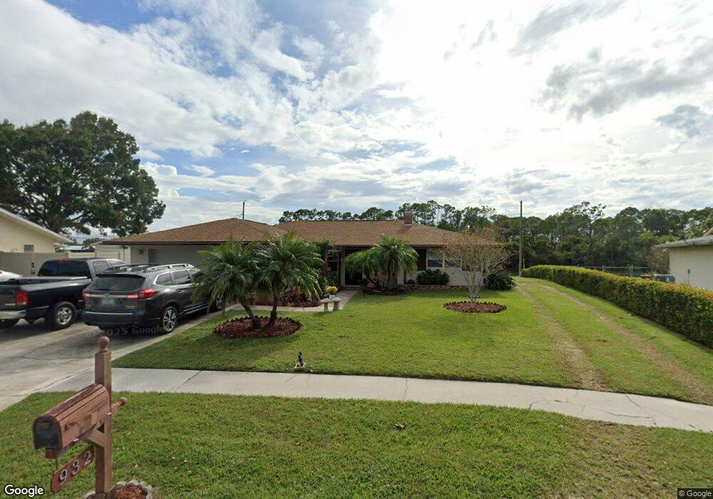932 Canal Cir, Sebastian, FL 32958 - photo 1