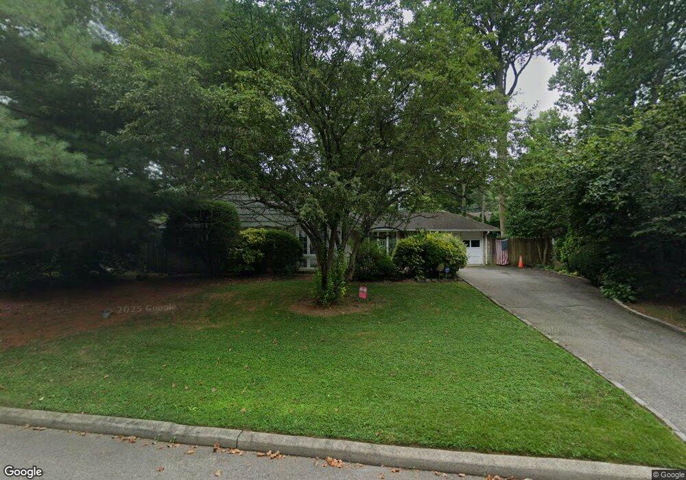 7 Tulip Dr, Glen Cove, NY 11542 - photo 1