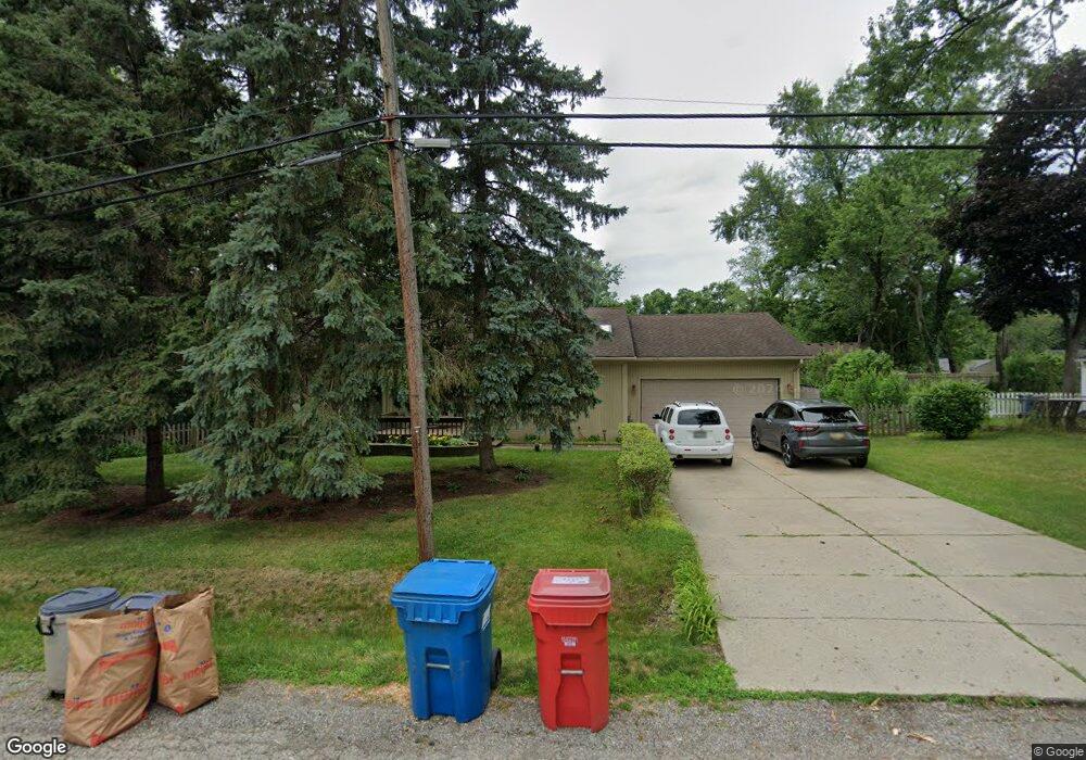 4238 Greendale Ave, West Bloomfield, MI 48323 - photo 1