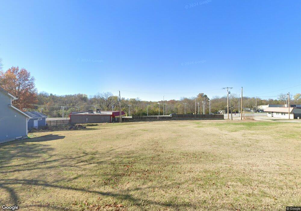 1011 N 2nd St, Lansing, KS 66043 - photo 1