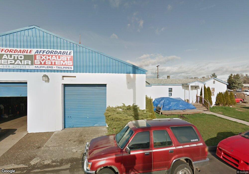 335 SW 2nd St, Redmond, OR 97756 - photo 1