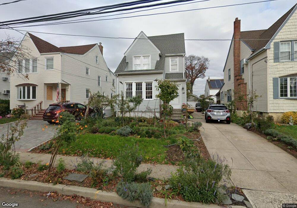 41 Orleans Rd, Valley Stream, NY 11581 - photo 1