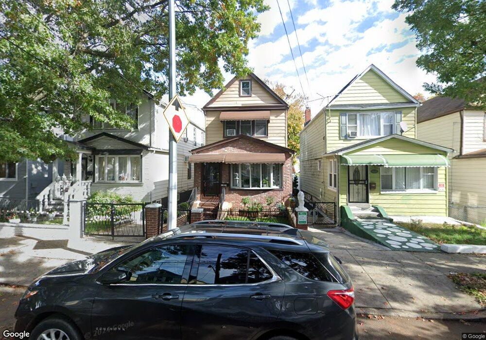 11619 170th St, Jamaica, NY 11434 - photo 1