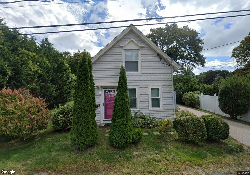 19 Walnut St, Pawcatuck, CT 06379 - photo 1