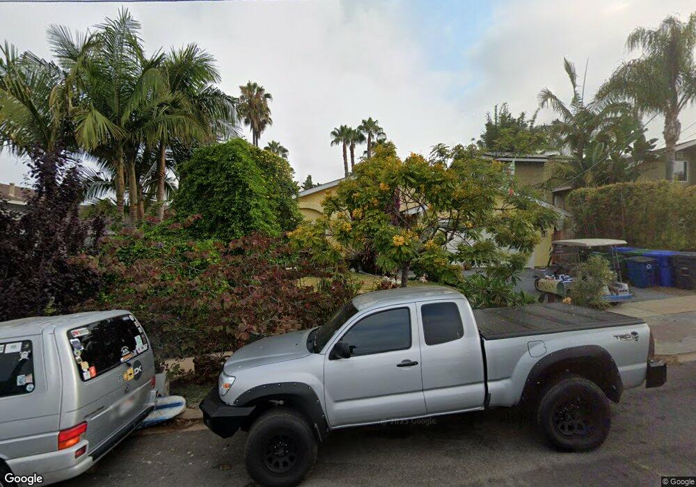 1220 Stratford Ln, Carlsbad, CA 92008 - photo 1