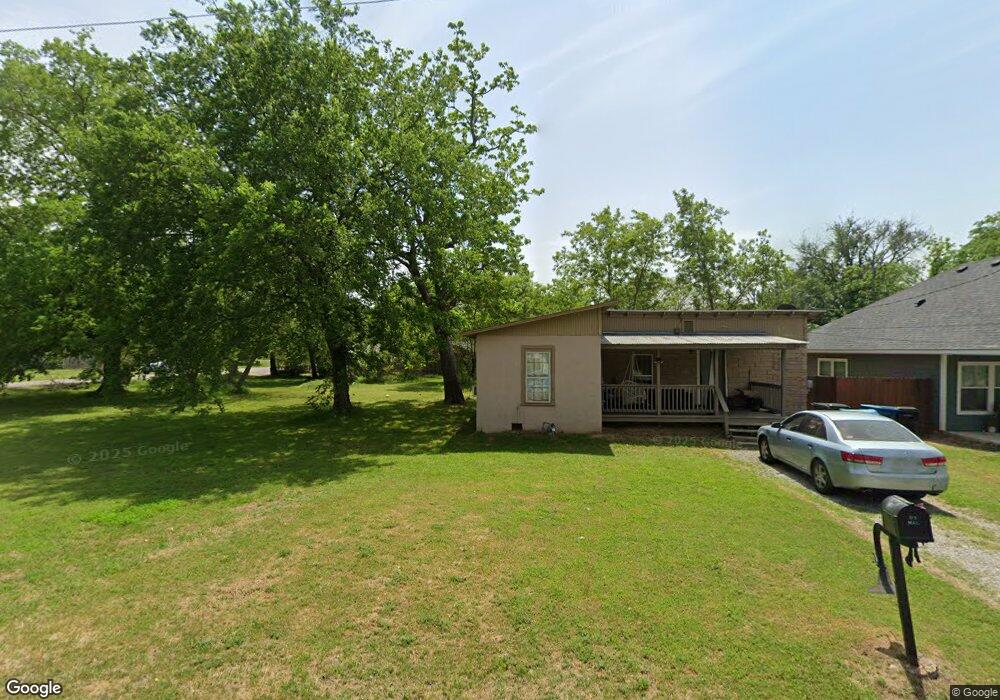 1022 W Chase St, Denison, TX 75020 - photo 1