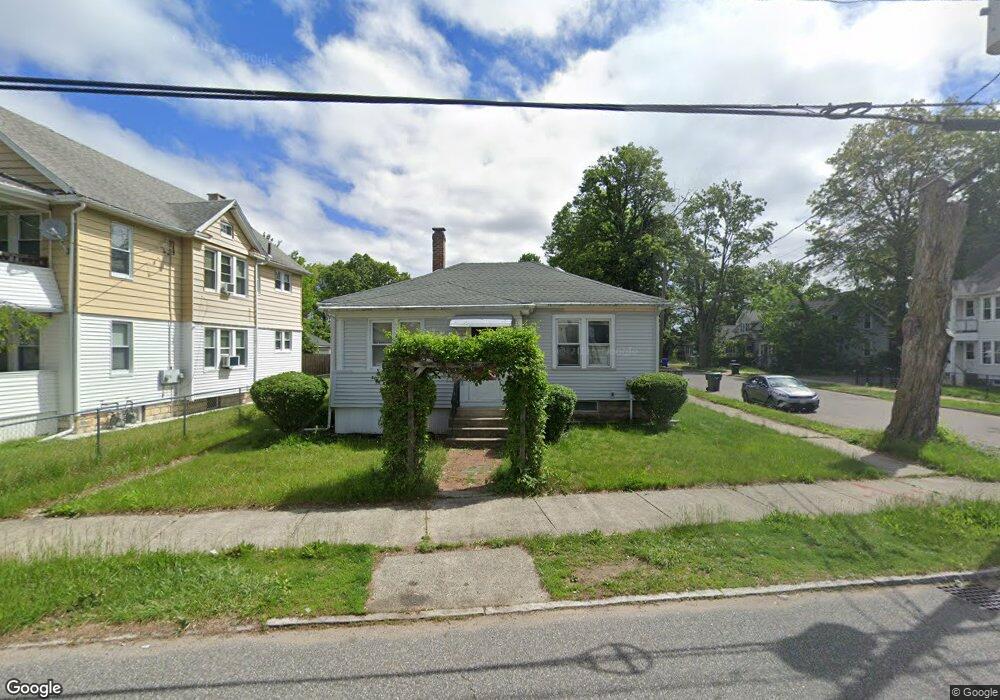 37 Edgemont St, Springfield, MA 01109 - photo 1