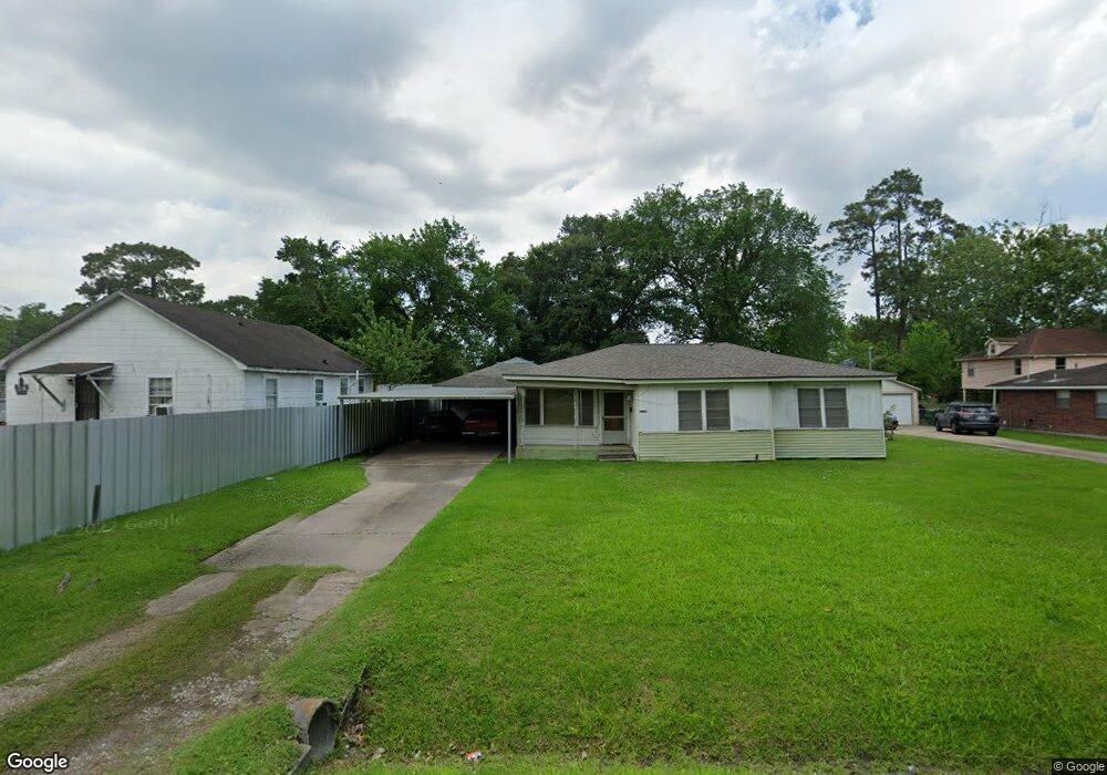 7107 Carothers St, Houston, TX 77028 - photo 1