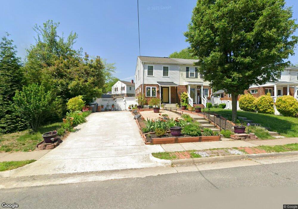 6902 Radcliffe Dr, Alexandria, VA 22307 - photo 1