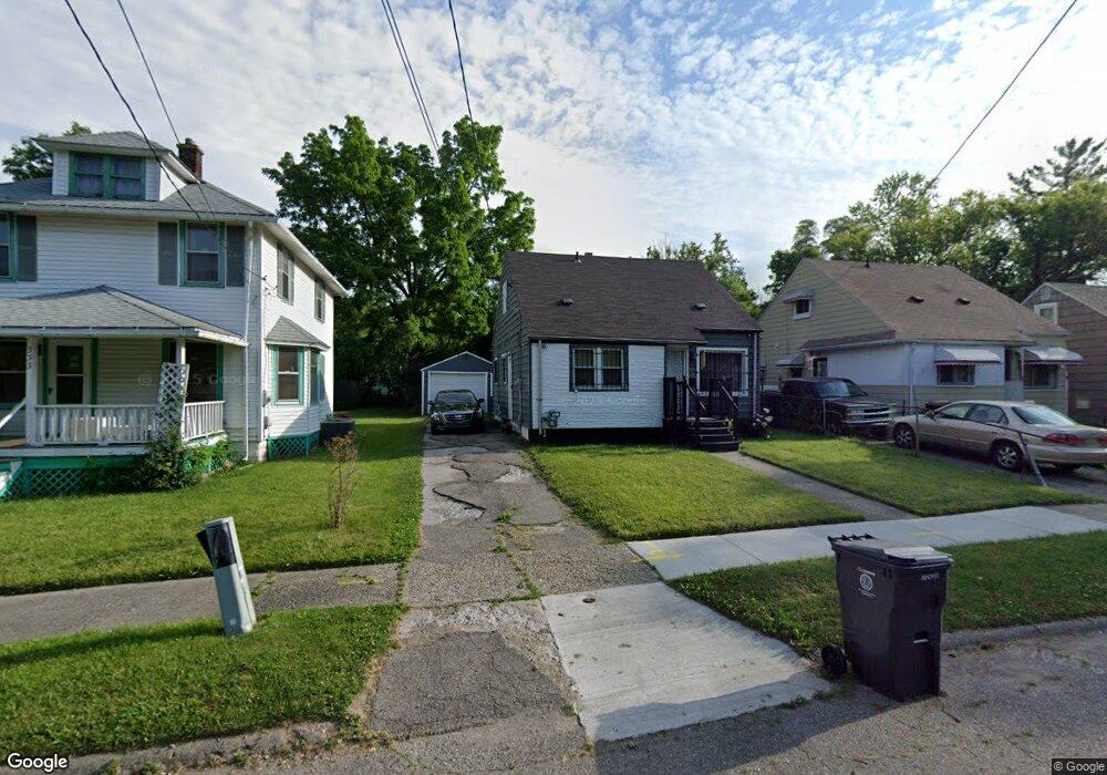 337 E Foss Ave, Flint, MI 48505 - photo 1