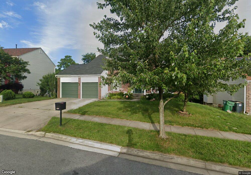 5809 Silk Tree Dr, Riverdale, MD 20737 - photo 1