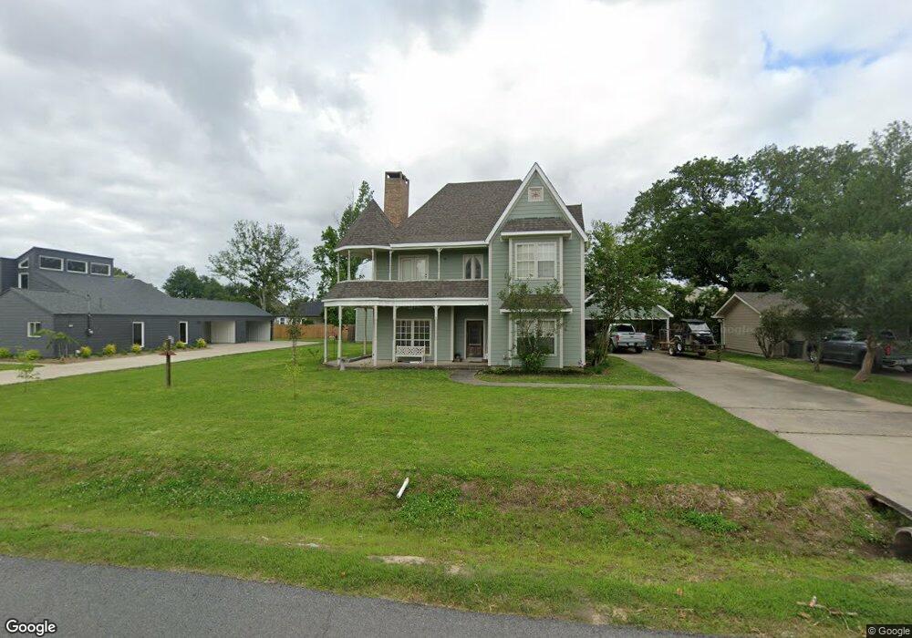 2705 Edgewood Ln, Lake Charles, LA 70605 - photo 1