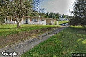 8154 Dingess Ave, Hamlin, WV 25523