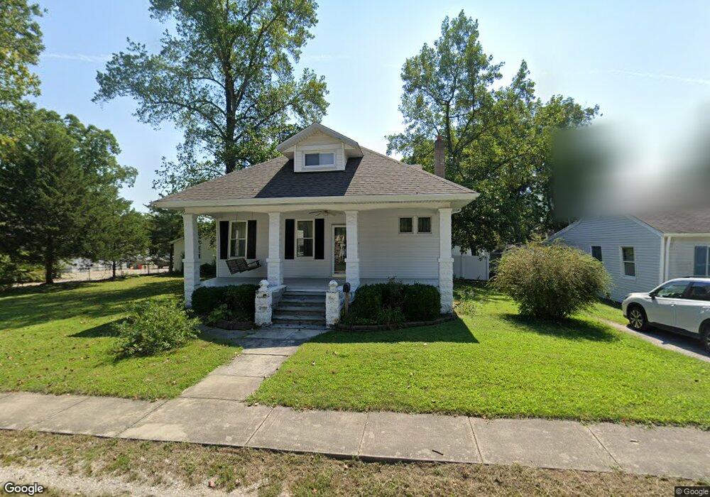 112 E Apple St, Freeburg, IL 62243 - photo 1