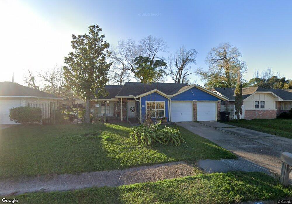 8207 Lawn St, Houston, TX 77088 - photo 1