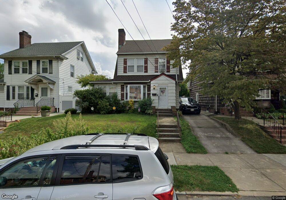 4507 170th St, Flushing, NY 11358 - photo 1