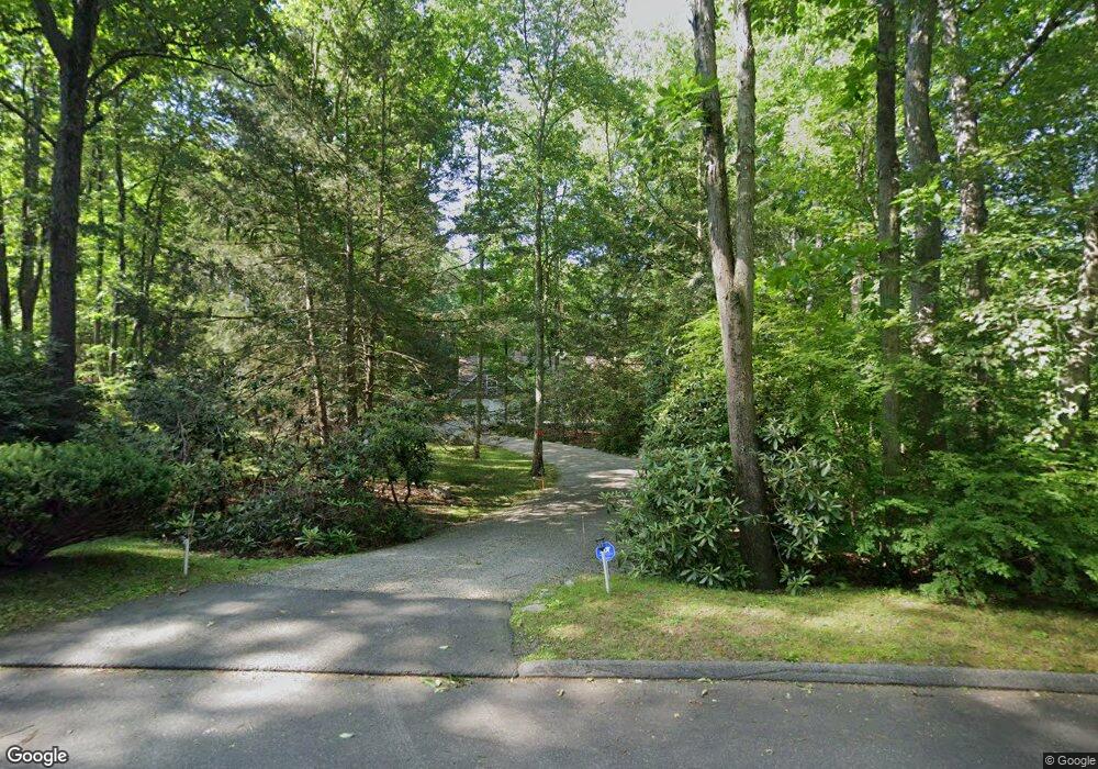 9 Tulip Tree Ln, Norwalk, CT 06851 - photo 1