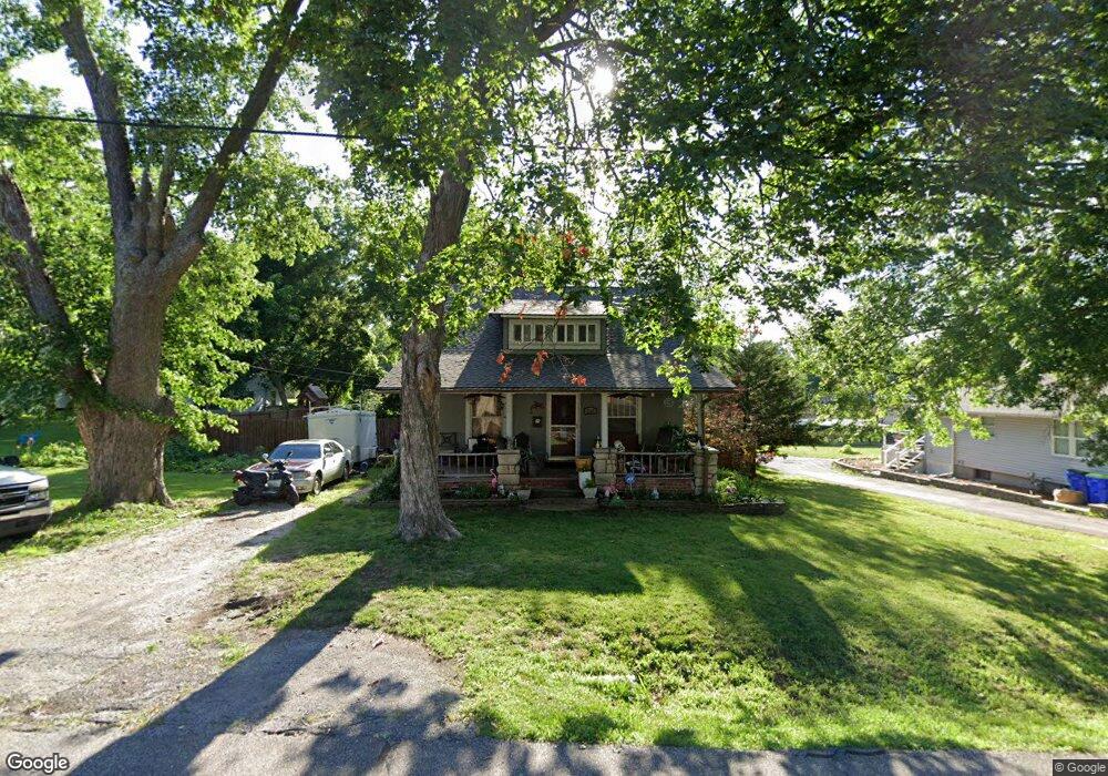 5940 Monrovia St, Shawnee, KS 66216 - photo 1