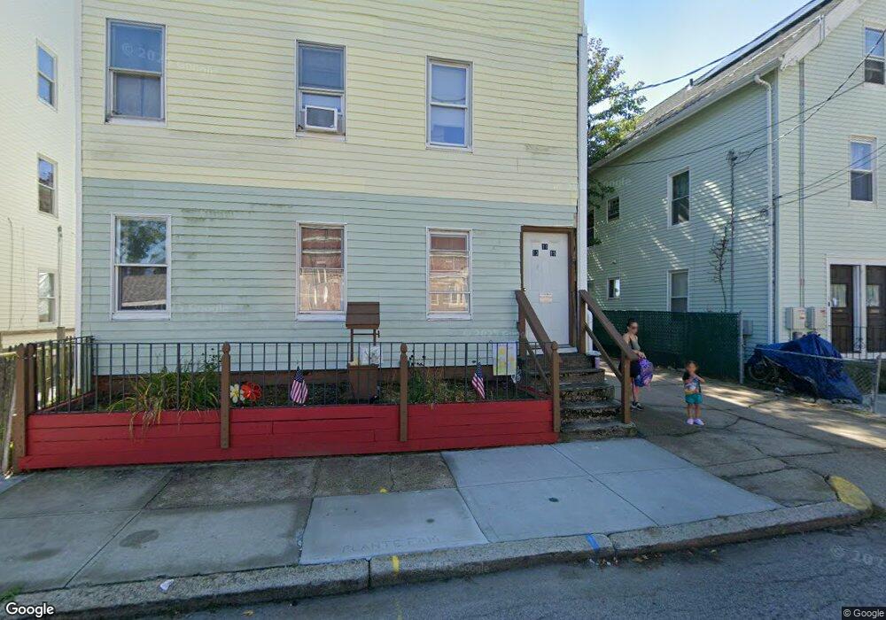 11 Charles St, Pawtucket, RI 02860 - photo 1