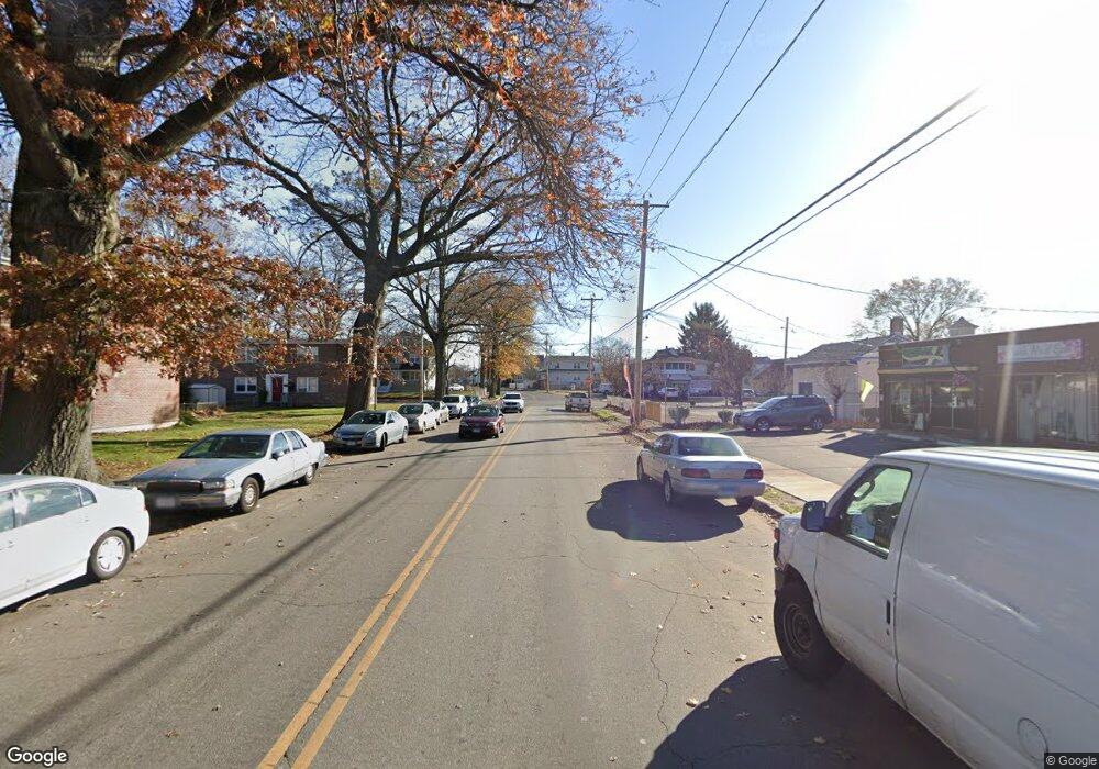 373 Granfield Ave unit BDG 4, Bridgeport, CT 06610 - photo 1