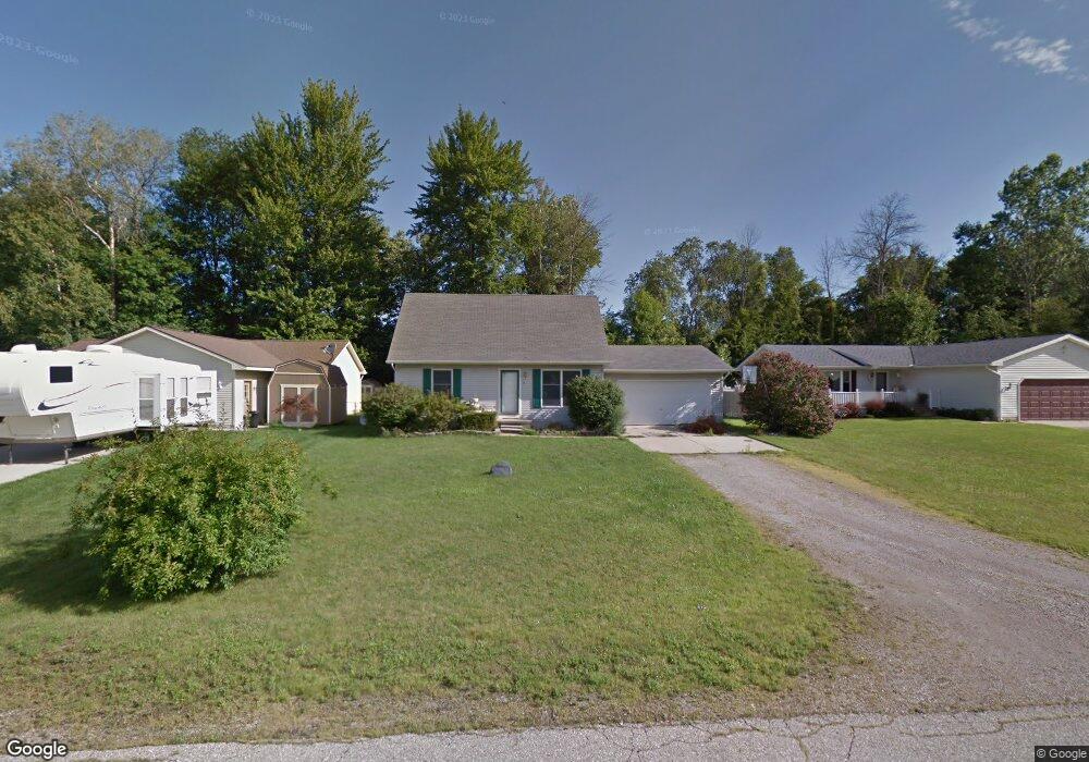 4690 Cloverdale Ln, Kimball, MI 48074 - photo 1