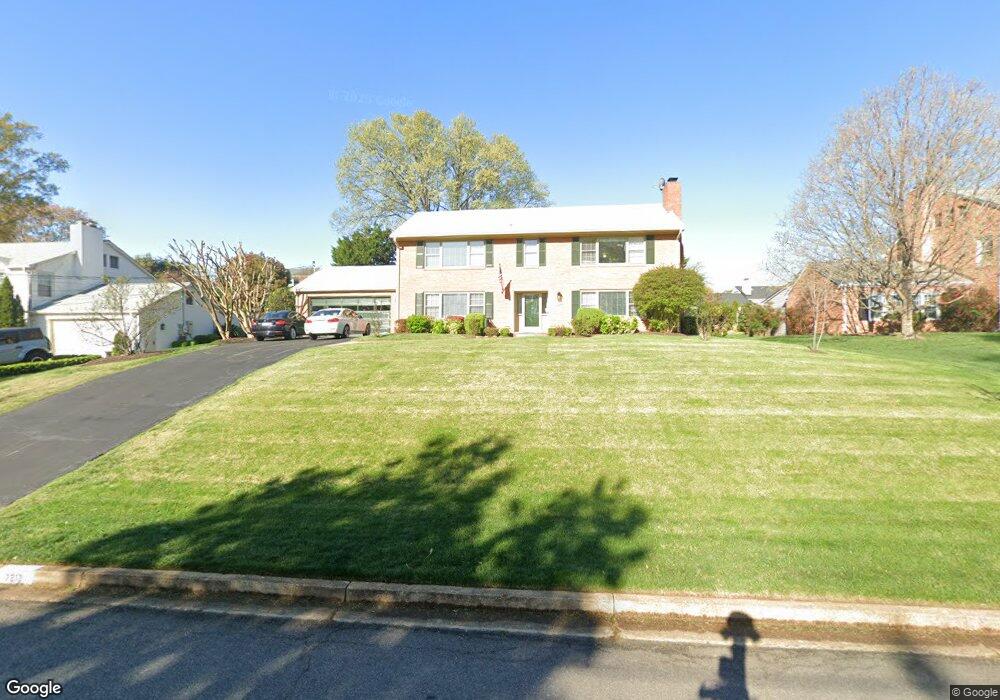 7212 Park Terrace Dr, Alexandria, VA 22307 - photo 1