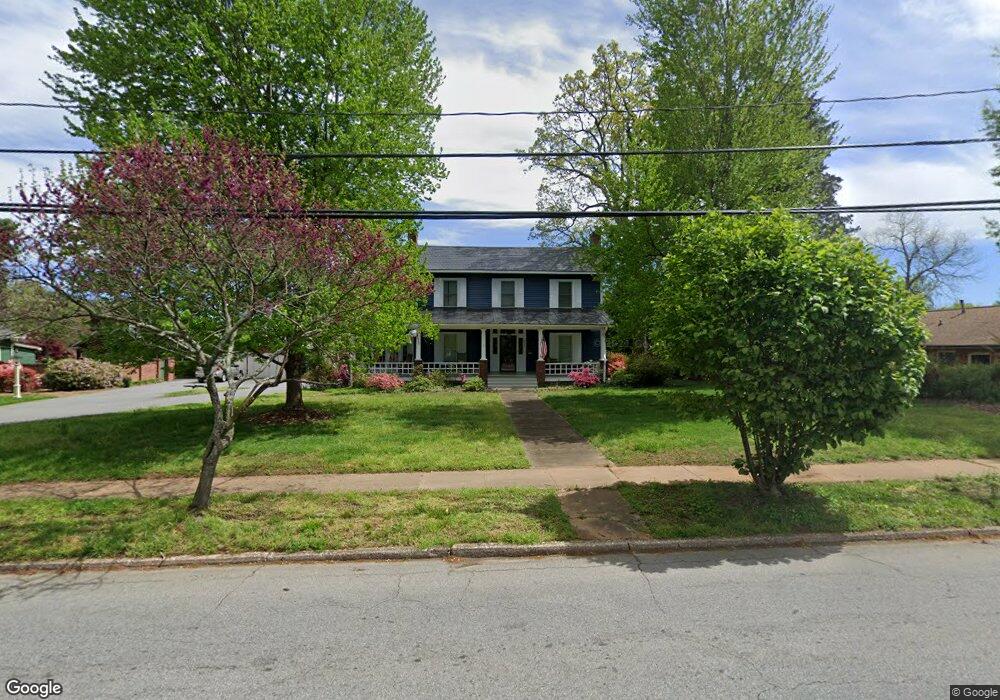 532 Davie Ave, Statesville, NC 28677 - photo 1