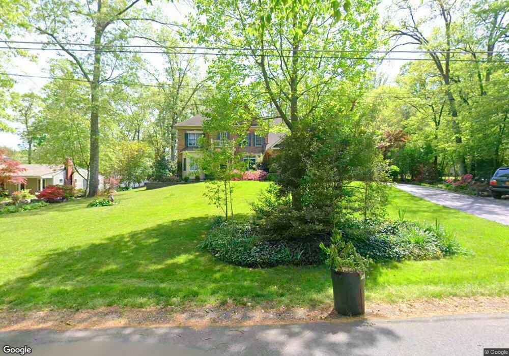 8921 Littleton St, Fairfax, VA 22032 - photo 1