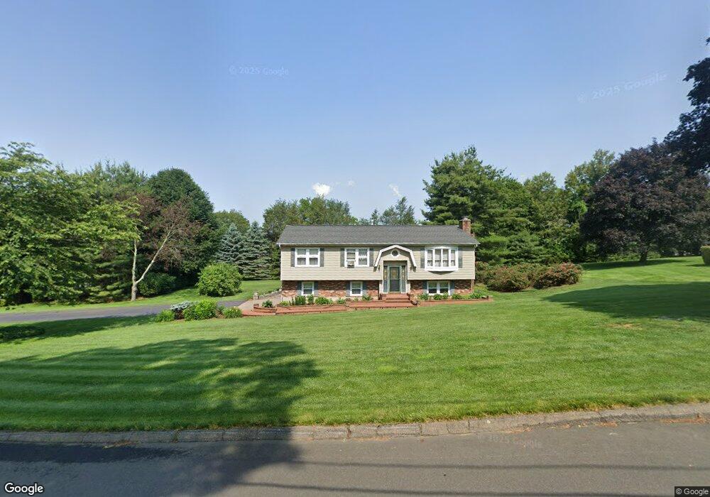 30 Oak Bluff Rd, Milford, CT 06461 - photo 1