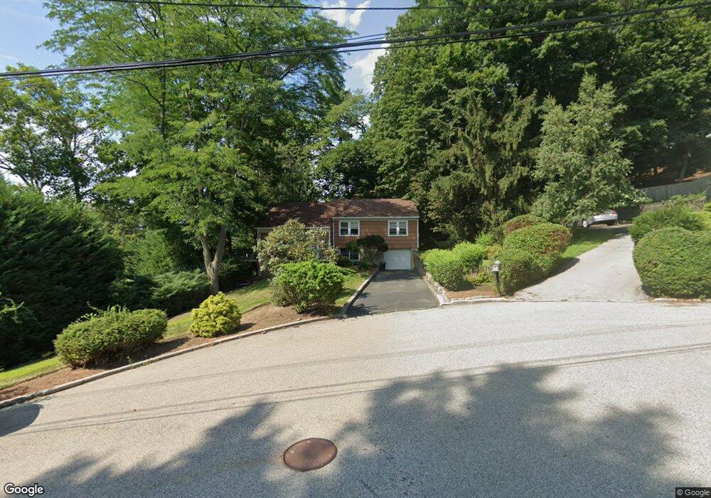 9 Rayson Ln, Dobbs Ferry, NY 10522 - photo 1