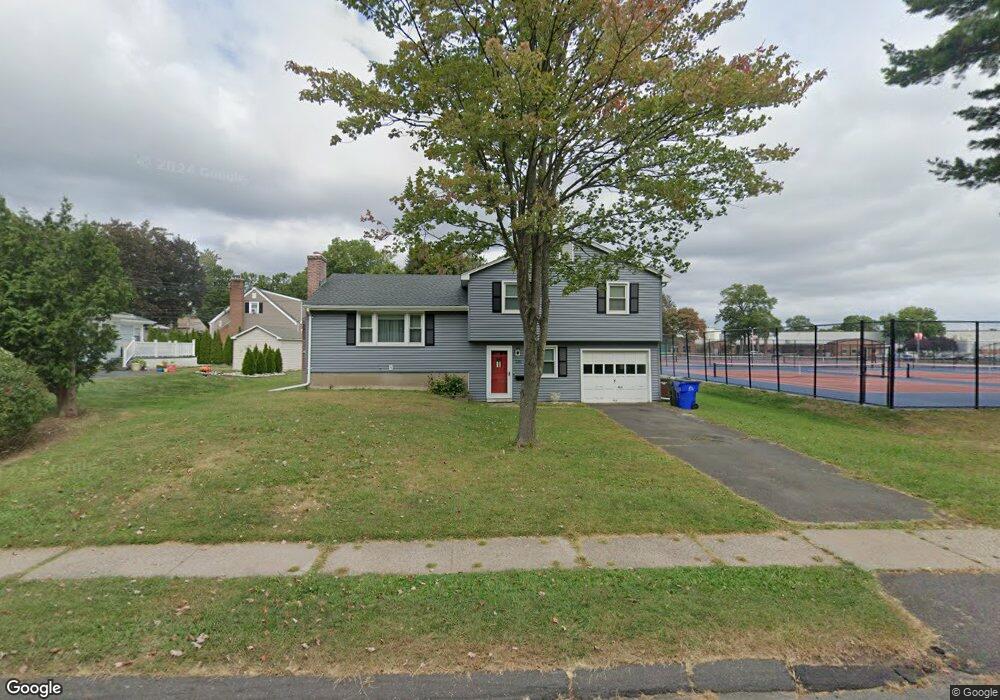 220 Beechwood Rd, West Hartford, CT 06107 - photo 1