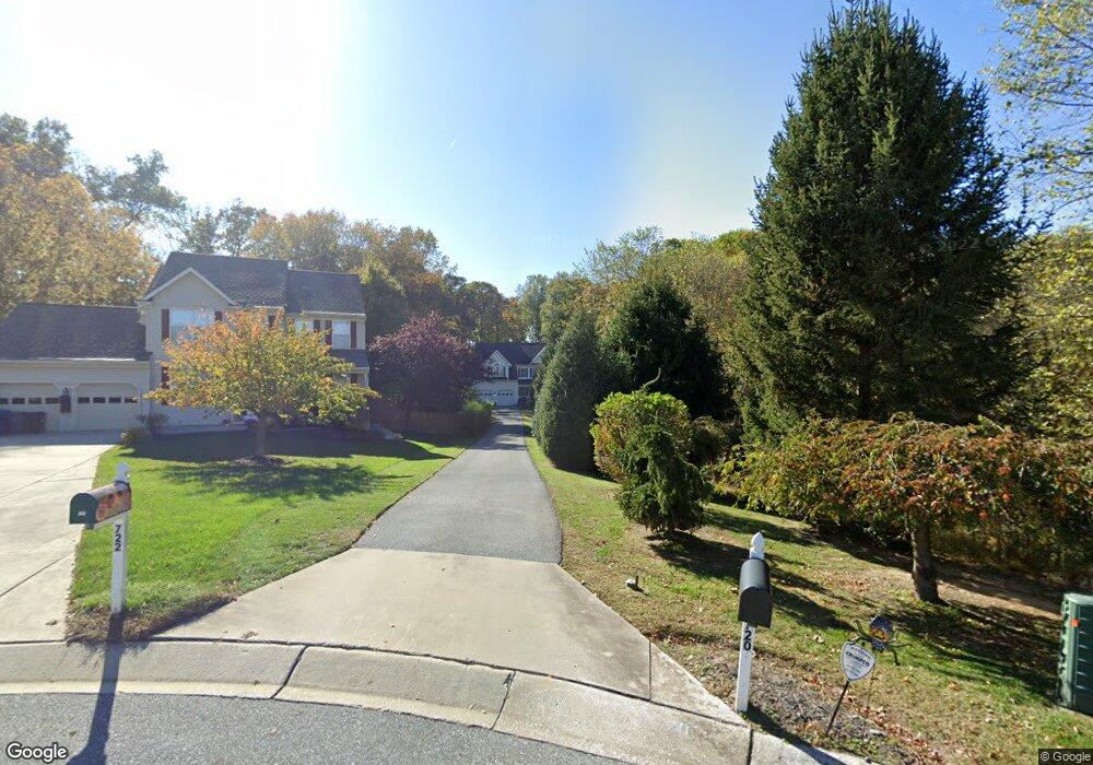 720 Rustling Leaf Ct, Sykesville, MD 21784 - photo 1