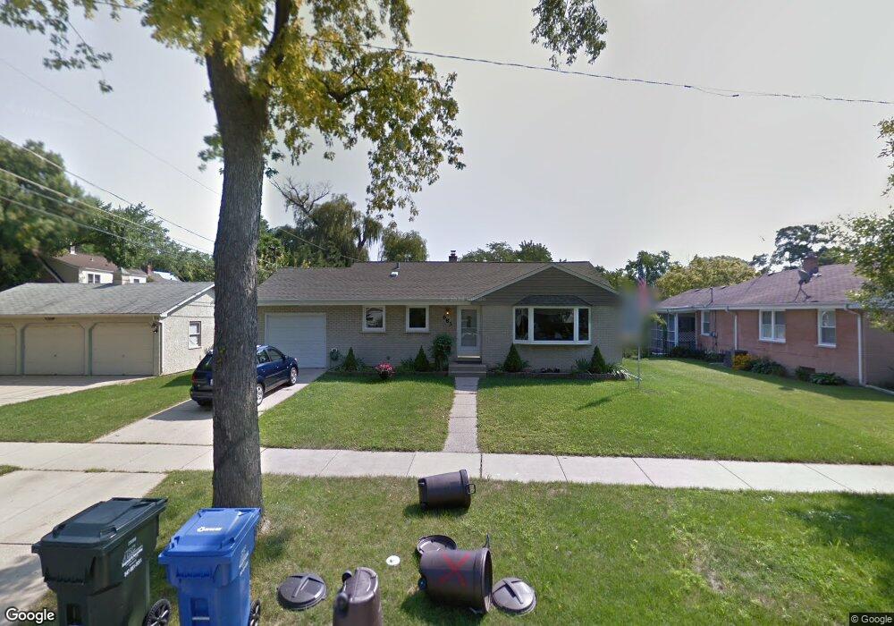 683 S 3rd Ave, Des Plaines, IL 60016 - photo 1