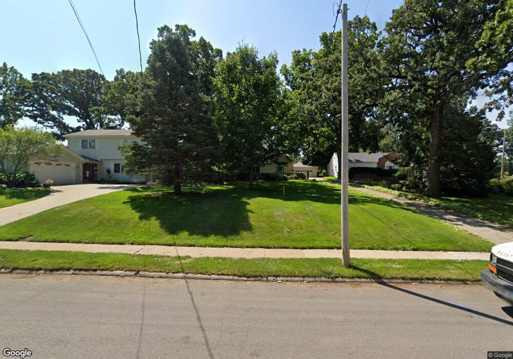4002 Adams Ave, Des Moines, IA 50310 - photo 1