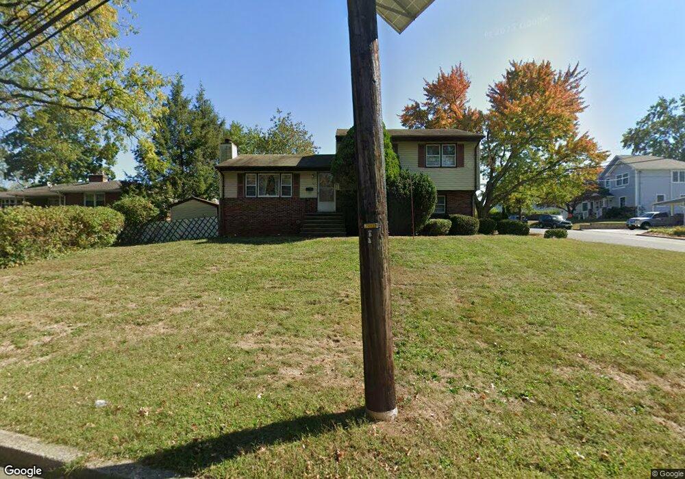 161 Chain o Hills Rd, Iselin, NJ 08830 - photo 1