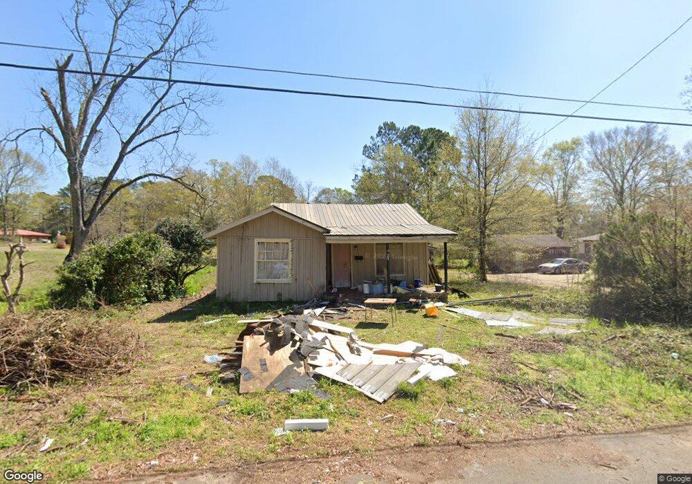 700 Caston Ave, McComb, MS 39648 - photo 1