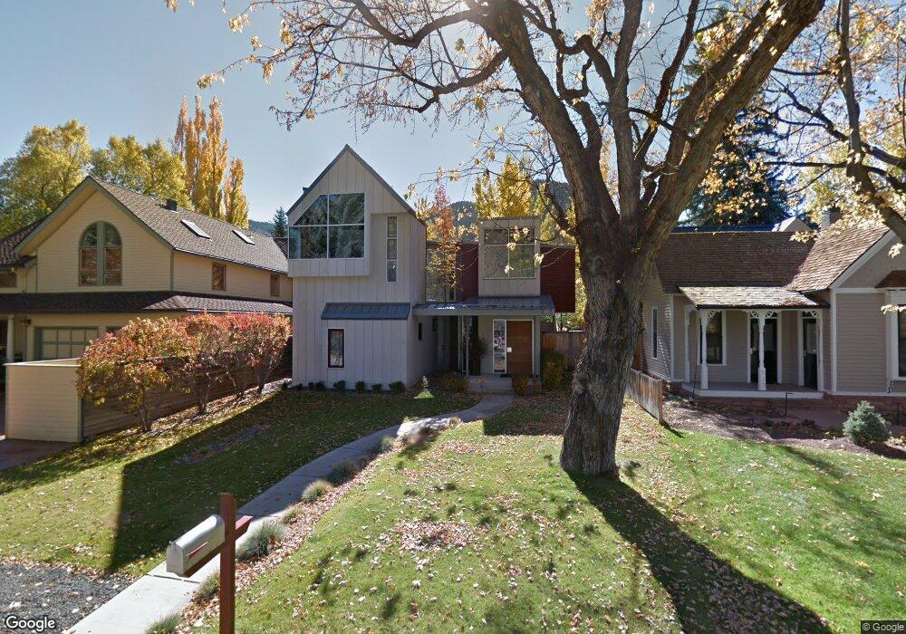 513 W Smuggler St, Aspen, CO 81611 - photo 1
