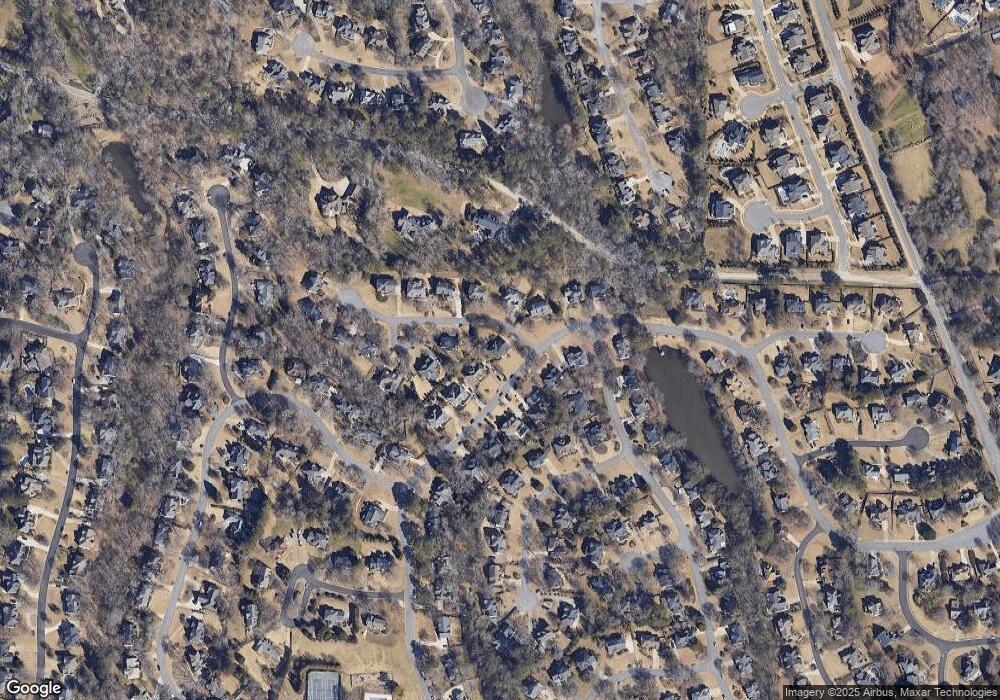 13040 Magnolia Crescent Dr, Roswell, GA 30075 - photo 1