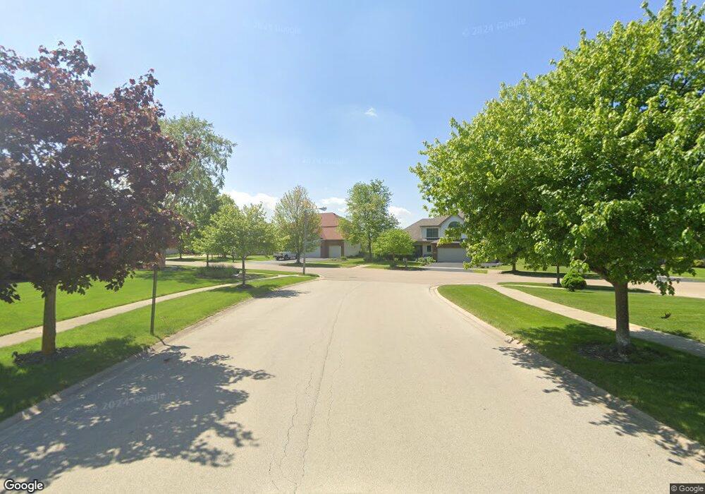 454 Camden Cir, Oswego, IL 60543 - photo 1